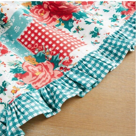 NEW The Pioneer Woman Country Christmas Cheerful Cow Rose Kitchen Apron - Picture 7 of 14